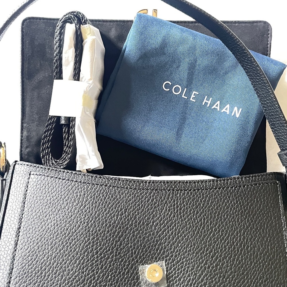 Black Leather Shoulder Bag - Picture 3 of 9